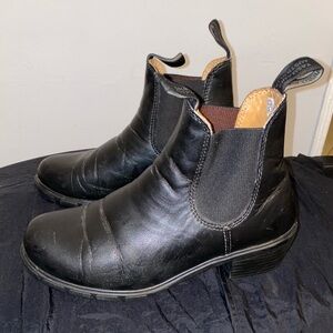 Blundstone Black Leather Chelsea Boots